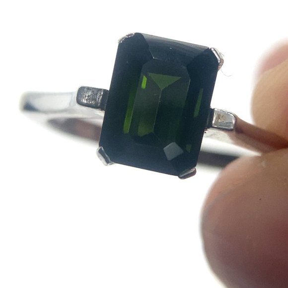 Chrome Tourmaline 2.20ct Platinum Finish Solid 925 Sterling Silver Ring - Picture 1 of 7
